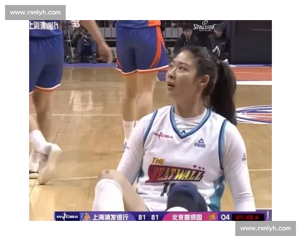 裁判判罚风波引爆赛场舆论焦点比赛公正性与规则权威再受拷问